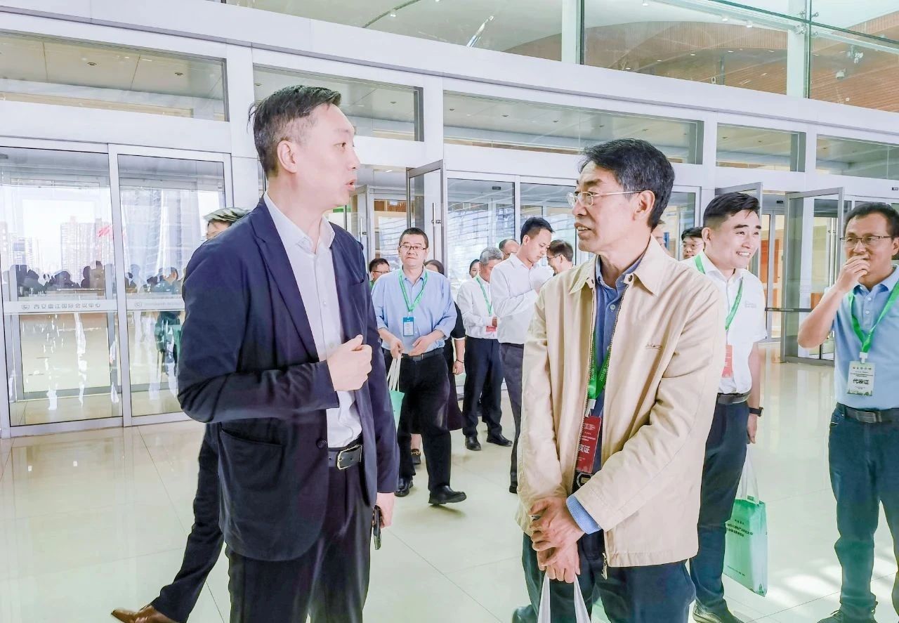 勇挑创新重担，发展新质生产力——冰球突破mg参加第三届石油石化装备产业科技大会(图5)